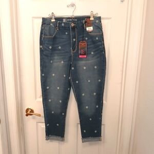 NWT No Boundries Curvy Cropped Jeans Juniors Size 17 Women's